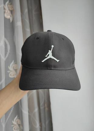 Кепка бейсболка jordan спортивная бейсболка jordan air nike оригинал