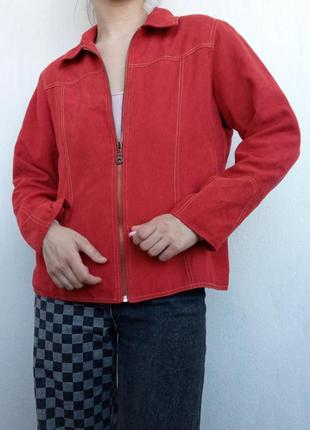 Красный велюровый пиджак на молнии2 фото