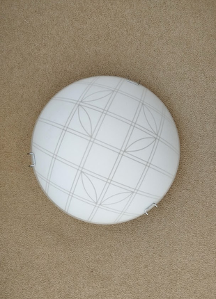 Потолочный светильник плафон - возможен монтаж на стену