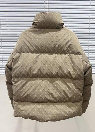 Пуховик бежевий в лого куртка бежева тепла зимова куртка пуховик