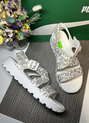 Оригінальні босоніжки skechers