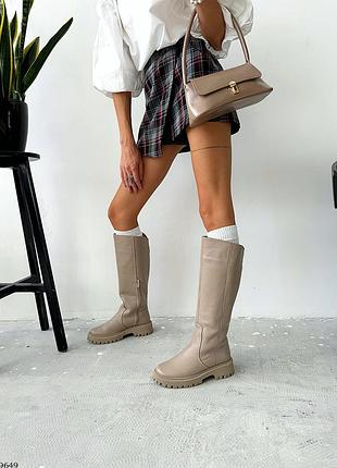 Женские демисезонные зимние высокие сапоги трубы натуральная кожа бежевые 9649