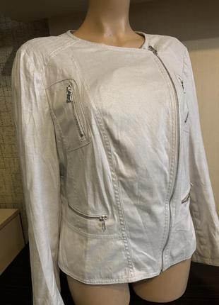 Легка куртка taifun