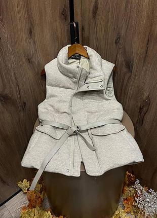 Жилетка кашемир в стиле loropiana на пуху утиному с поясом беж