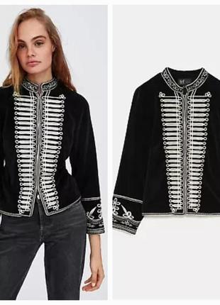 Бархатный жакет с вышивкой 
Bcbg Max Azria