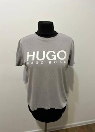 Футболка від boss hugo