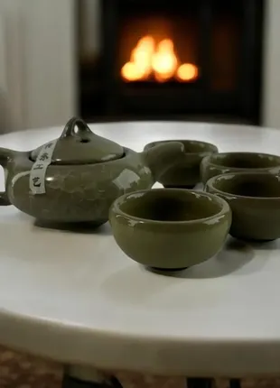 Сервіз керамічний оливковий (чайник - 120 мл чашка 40 мл) (22х4х8 см)