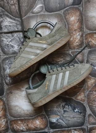 Кроссовки adidas hamburg