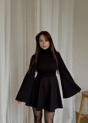 Платье с трендовыми рукавами 🖤