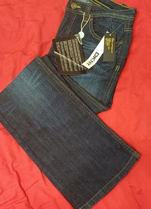 Джинсы dkny