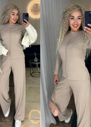 Жіночий ангоровий костюм