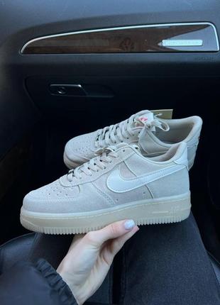 Женские кроссовки nike side air force 1 beige