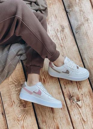 Женские кроссовки nike air force 1 lx wmns beige