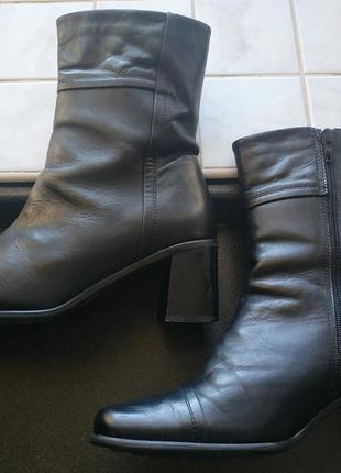 *ботильоны на каблуке трапеция*clarks springers*