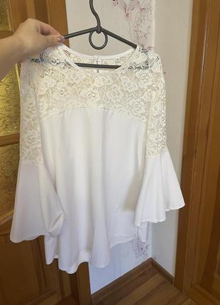 Блуза білого кольору