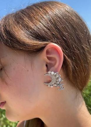 Серьги в серебряном цвете с камушками