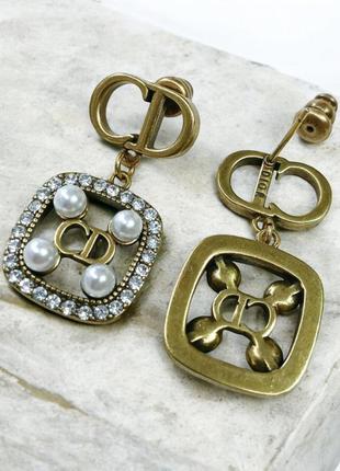 Серьги диор из медицинского золота stainless steel