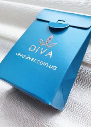 Шелковый шнурок с серебряными вставками