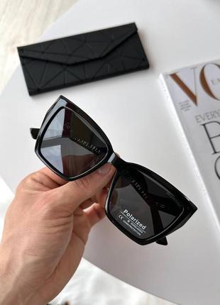 Сонцезахисні окуляри жіночі кішечки balenciaga polarized