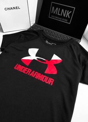 Футболка от under armour, оригинал🖤