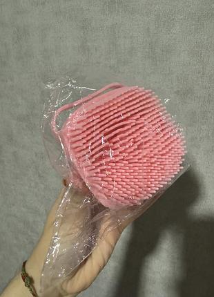 Масажна резинова щітка для купання тварин рожева