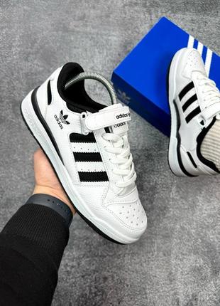 Adidas forum low white/black