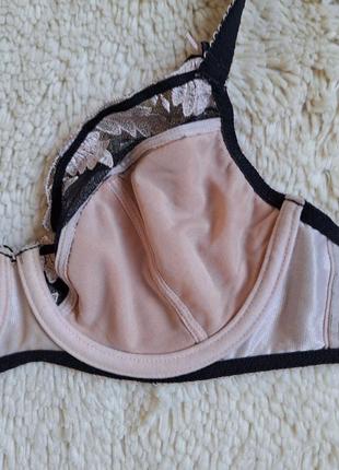 Бюстгальтер на шикарний бюст та маленький обхват під грудьми9 фото
