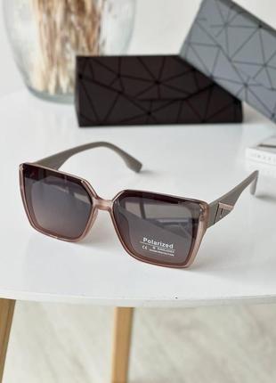 Солнцезащитные очки женские  fendi polarized защита uv400