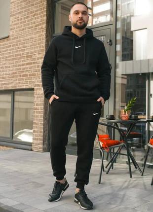 Мужские спортивные костюмы nike