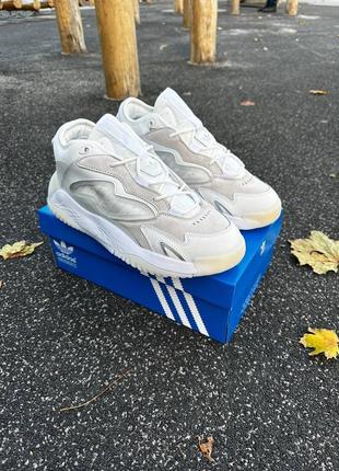 Кроссовки adidas branco Energy 2