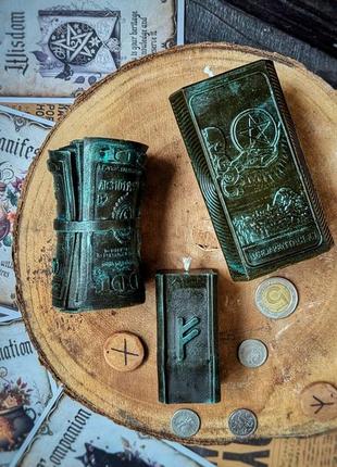 Money box. грошові свічки