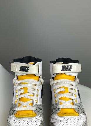 Оригінальні кросівки nike air revolution розмір 41 устілка 264 фото