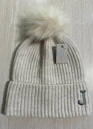 Шапка в наличии 24.