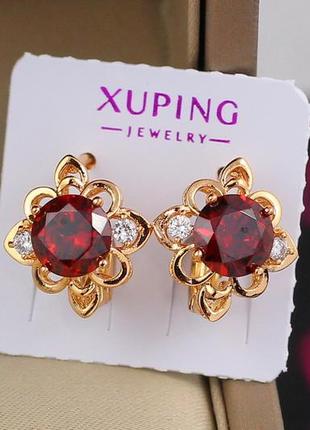 Сережки медичне золото xuping jewelry ромб з червоним камінчиком 1.5 см