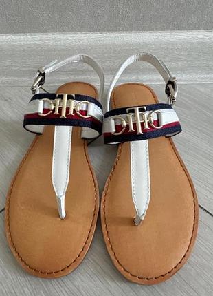 Босоножки на плоской подошве Tommy hilfiger