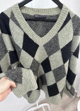 Гарний светр m&s