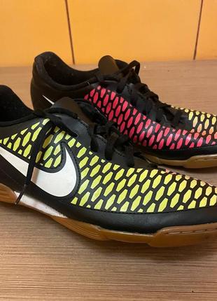 Футзальные кроссовки nike magista 28,5см 44,5