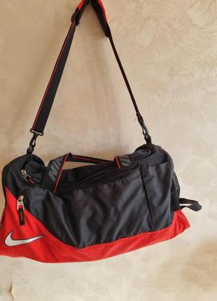 Спортивна сумка nike