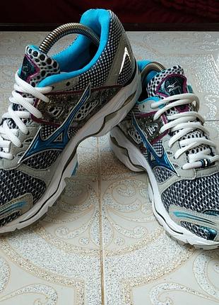 Кросівки mizuno