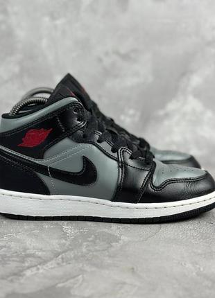 Nike air jordan retro жіночі кросівки оригінал розмір 36.5