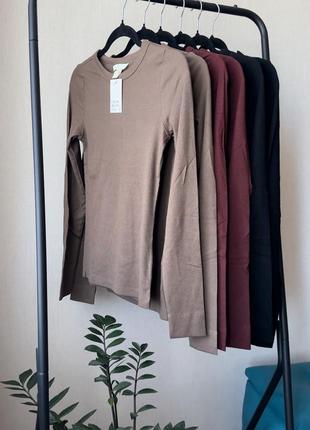 Лонгслив в рубчик от h&m