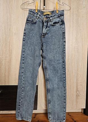 Джинсы для девочки
