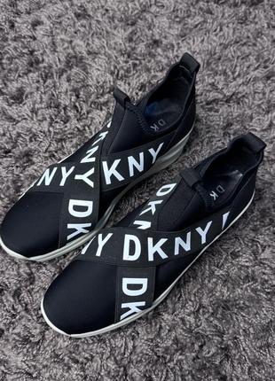 Кроссовки dkny на низкой платформе