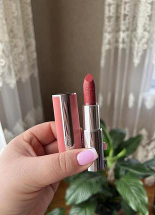 Помада для губ givenchy leopard givenchy leopard contrast heel counter sneakers lipstick 💄