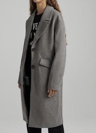 Пальто сіре bershka oversize