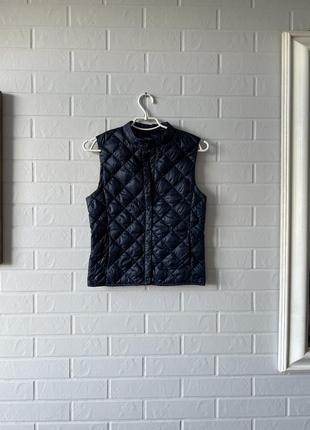 Uniqlo двигательный жилет