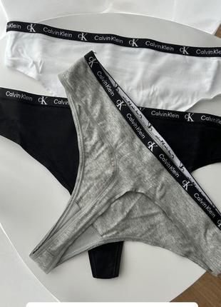 Трусики стринги calvin klein