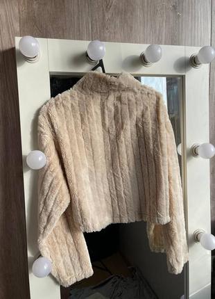 Кофтинка від bershka
