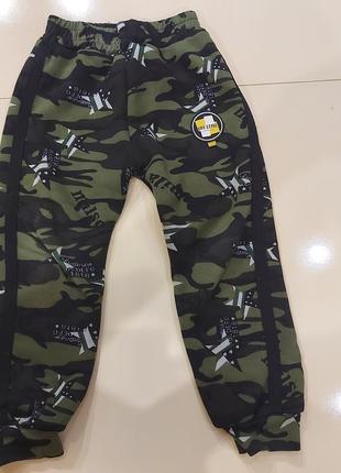 Спортивні штани захисного маскувального принту
