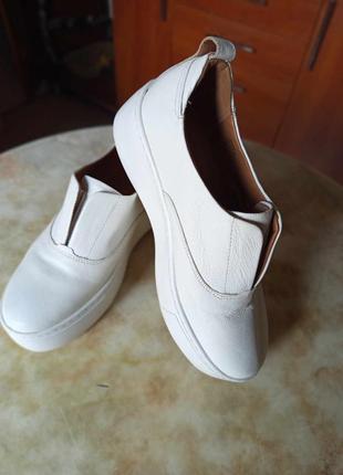 Туфли-слипоны  кожаные женские размер 38